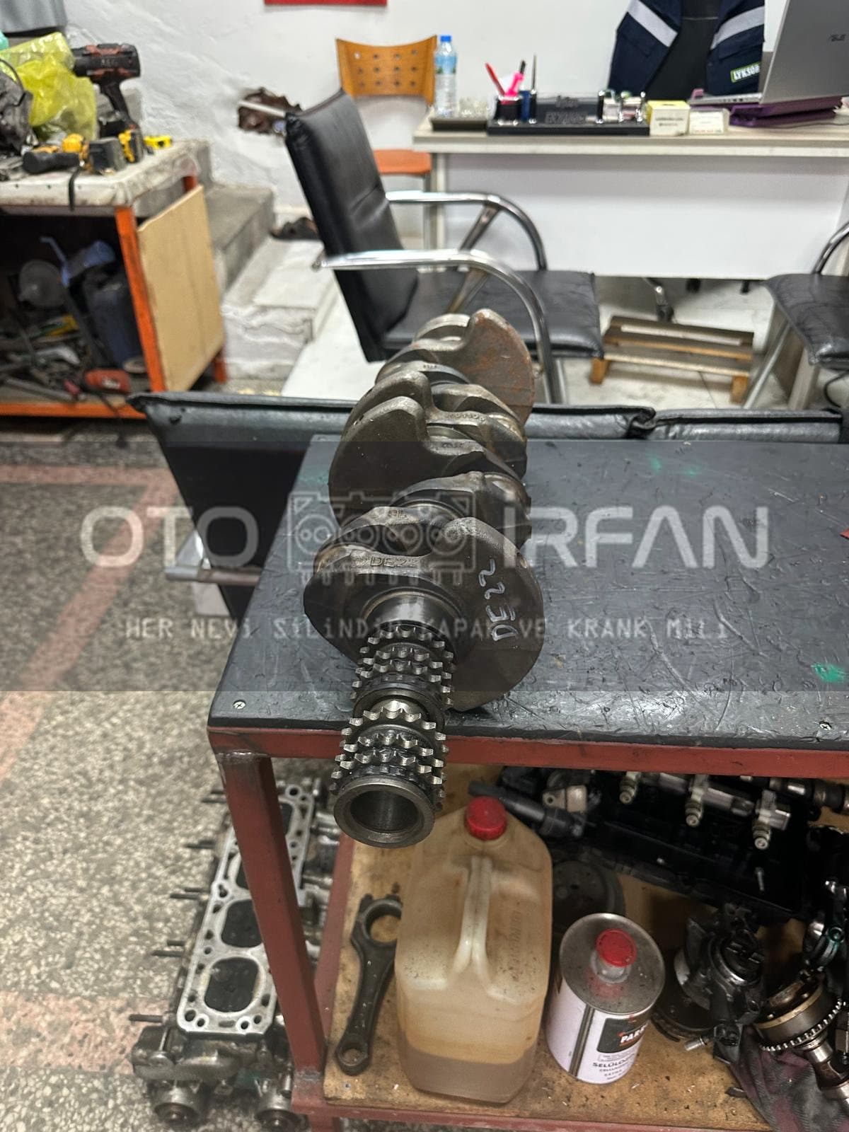 Mercedes Sprinter Vito 646 - Mercedes Sprinter - Vito 646 - 611 Motor DE22 Krank Mili